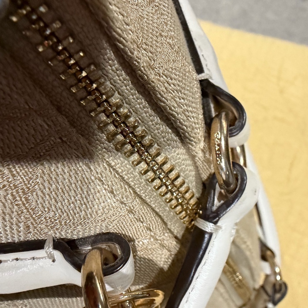 Coach Beige Signature Satchel Bag With Hand Crafted Purse Chain Necklace - Picture 8 of 11